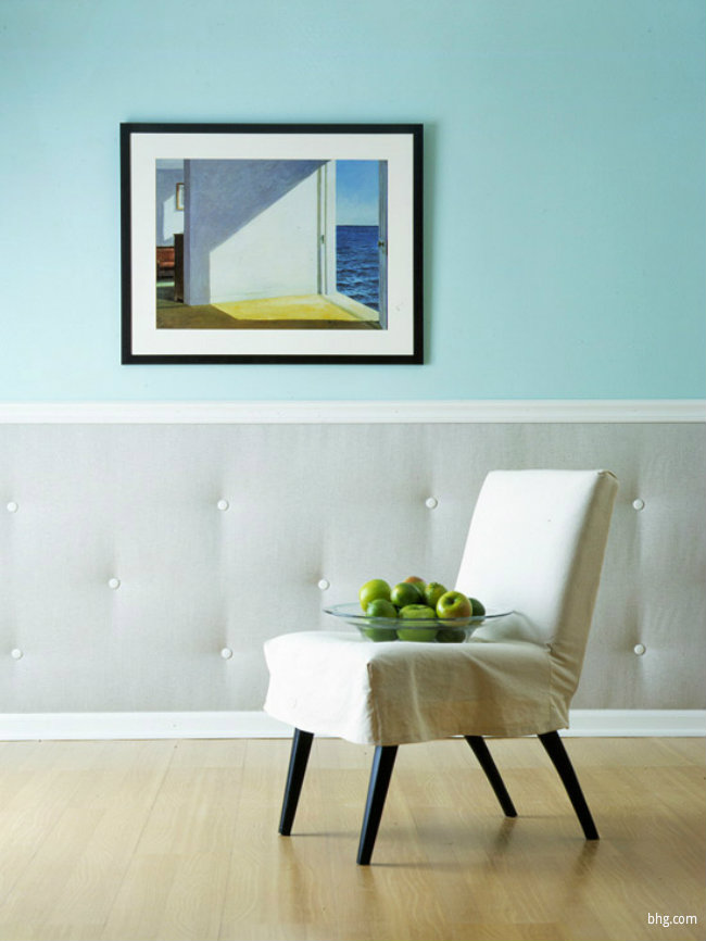 chair rail with padded insert looks elegant