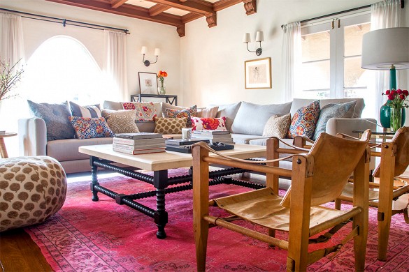 7. Grey lounge mixed with coloured cushions and rug