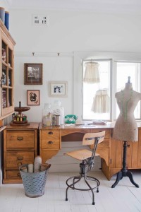 Romantic Industrial look photo courtesy Home Beautiful Magazine