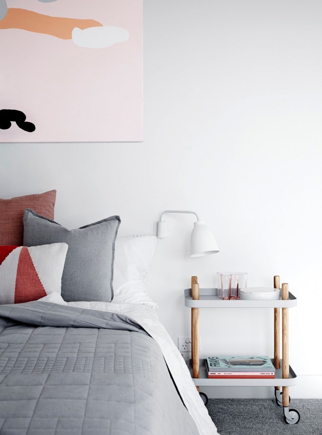 step-inside-this-modern-beach-house-in-victorias-mornington-peninsula-1749616-1461813425.640x0c